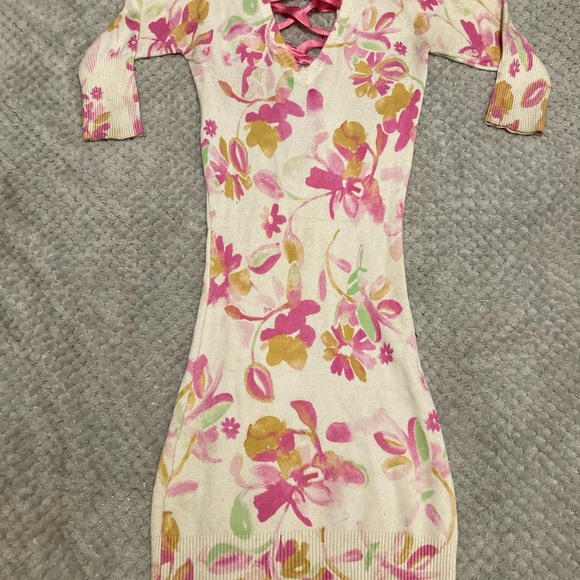 JOYCE LESLIE FLORAL 3/4 SLEEVE BODYCON LACE UP BACK DRESS size S - Picture 3 of 4